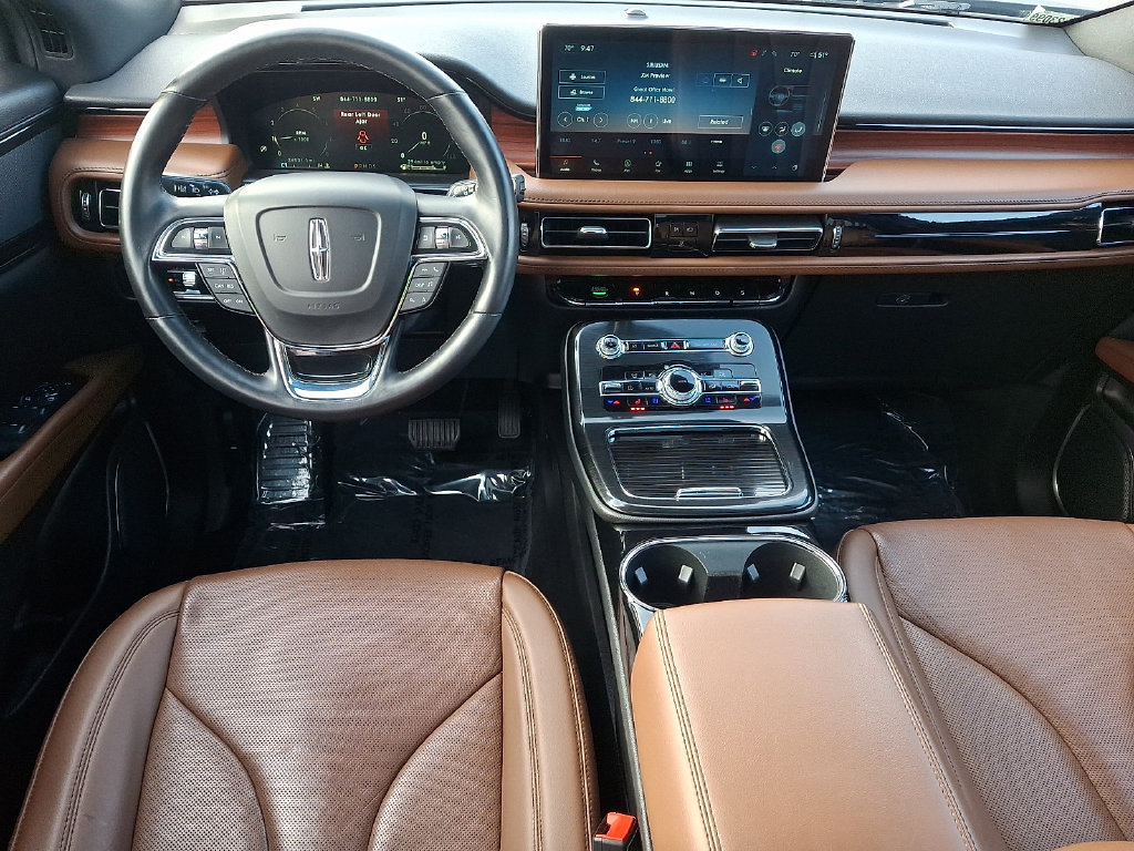 Certified 2022 Lincoln Nautilus Reserve AWD/4WD image 11