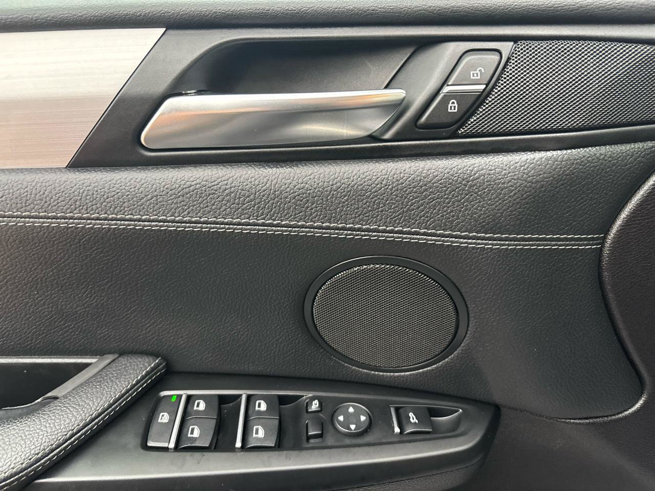 Used 2018 BMW X4 xDrive28i AWD/4WD image 15