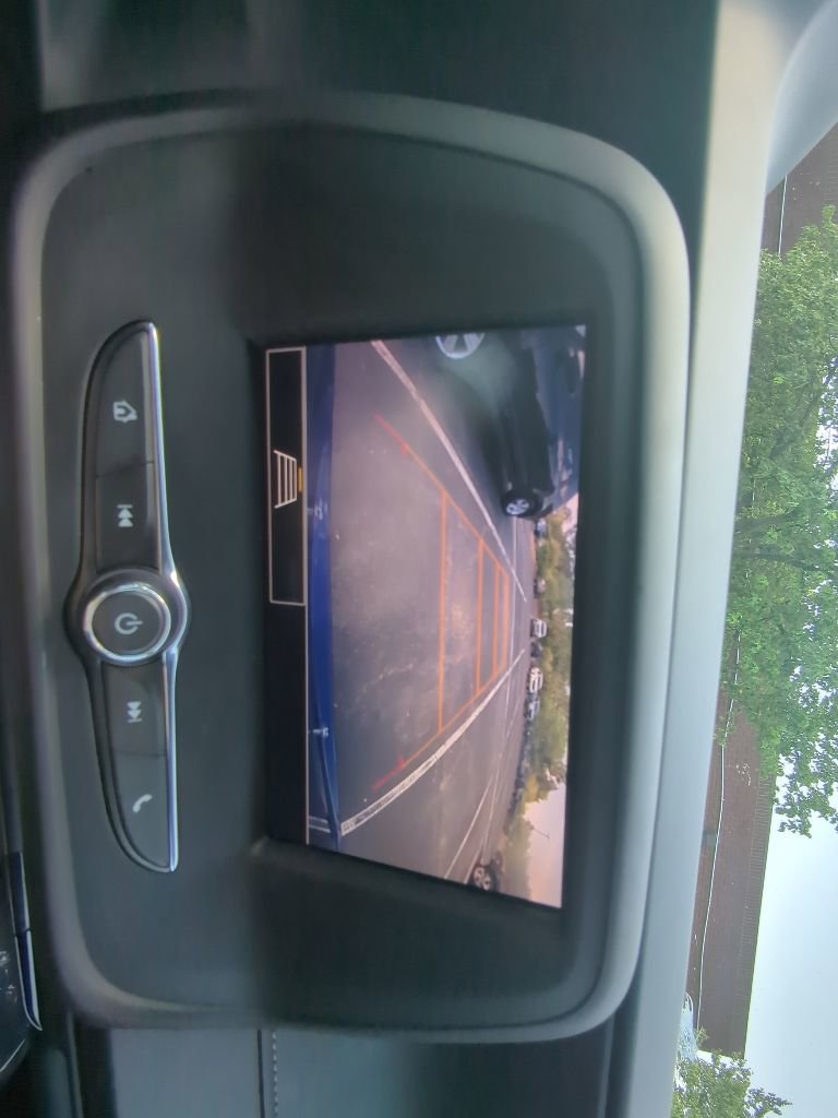 Used 2021 Chevrolet Camaro LS RWD image 17