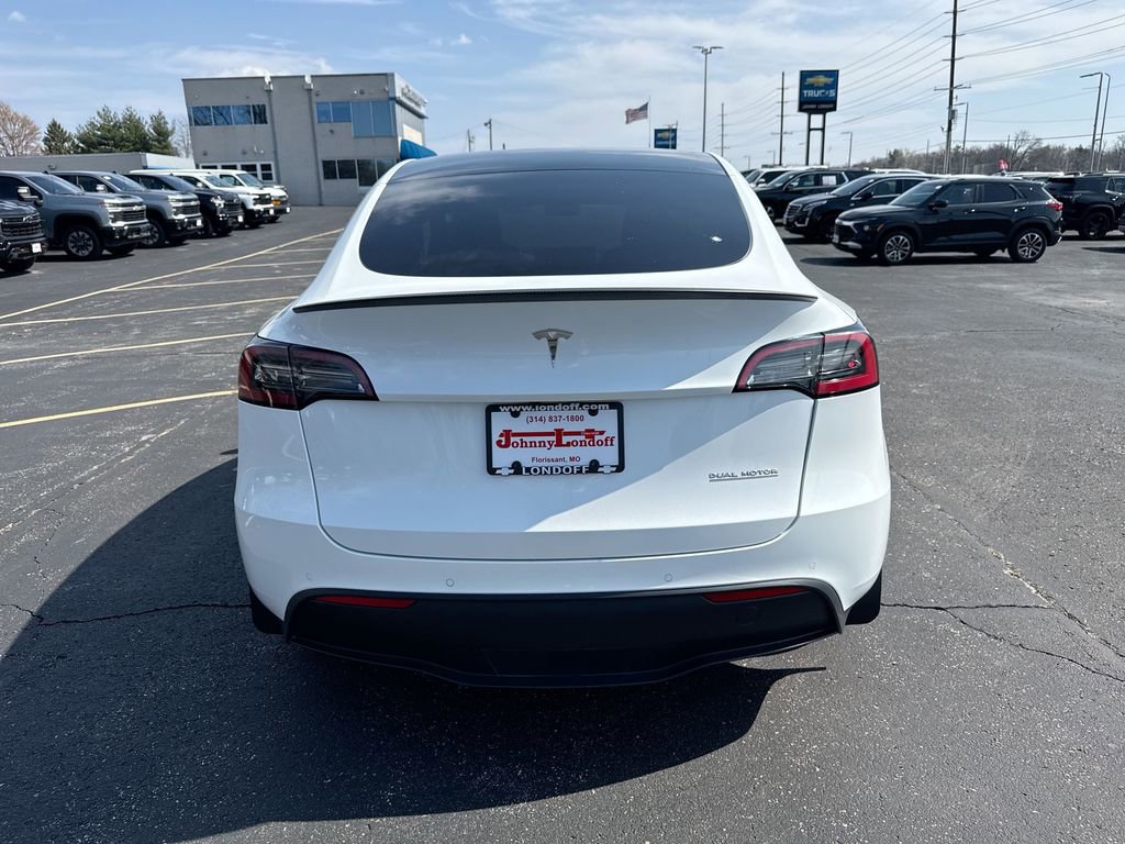 Used 2022 Tesla Model Y Performance image 24