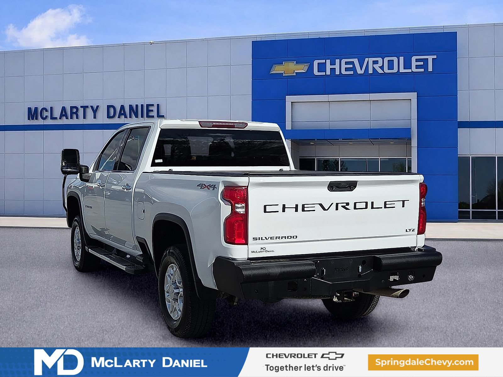 Used 2020 Chevrolet Silverado 3500 LTZ AWD/4WD image 4