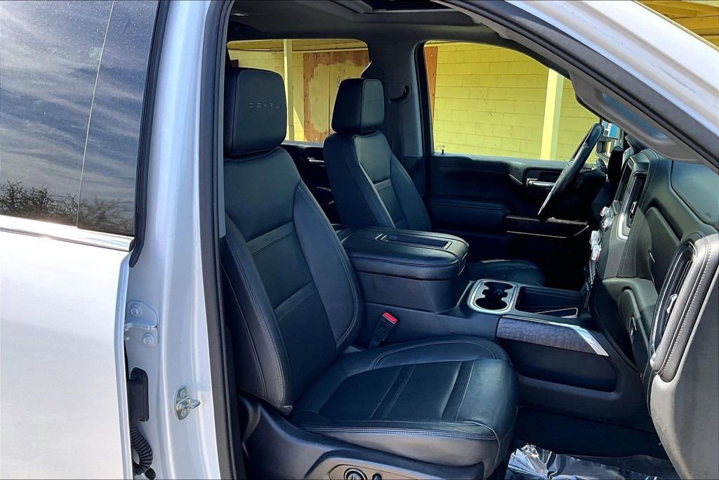 Used 2021 GMC Sierra 3500 Denali w/ Denali Ultimate Package image 10