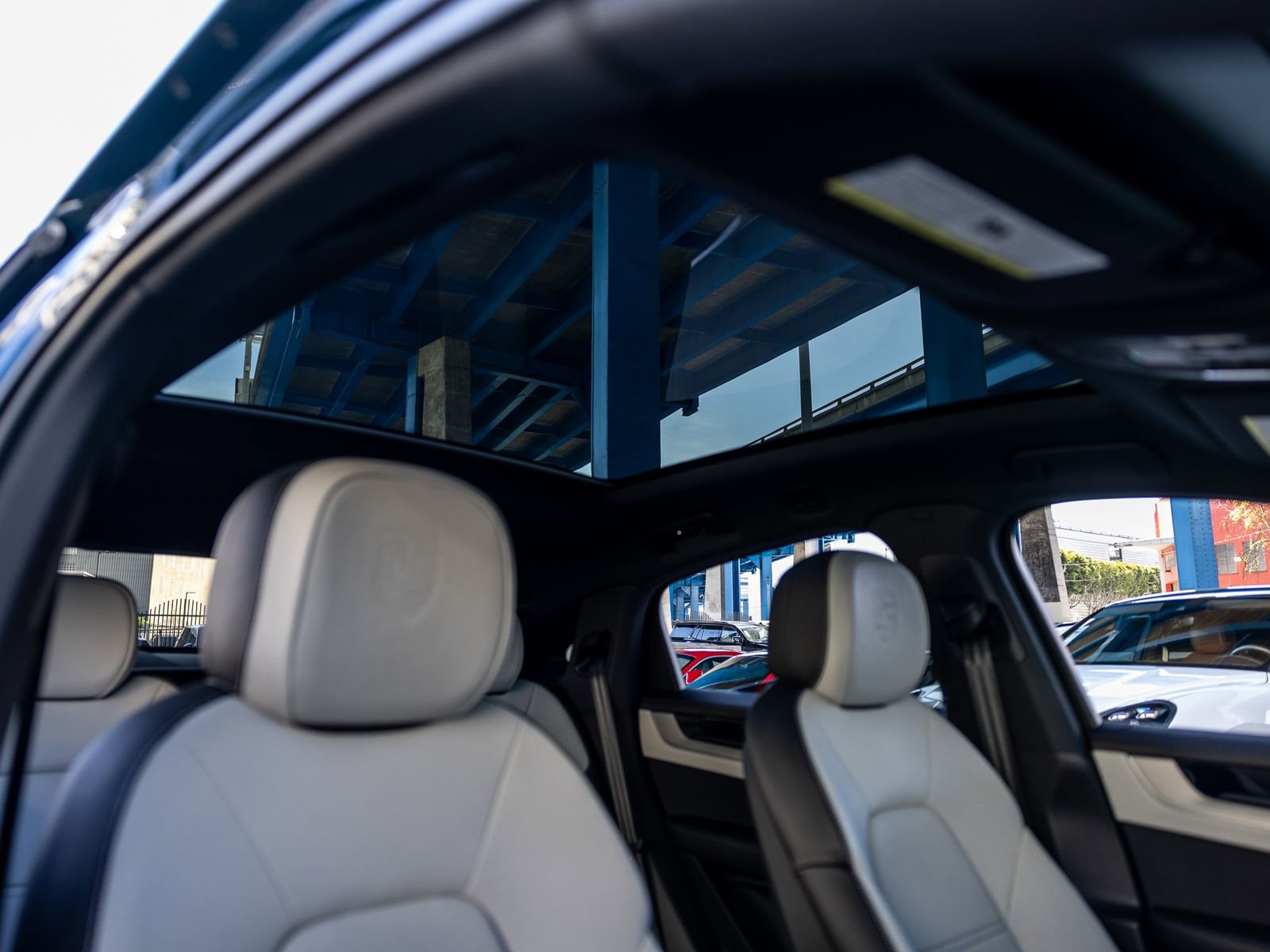 New 2025 Porsche Cayenne Coupe AWD/4WD image 57
