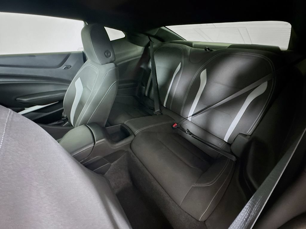 Used 2019 Chevrolet Camaro SS RWD image 21