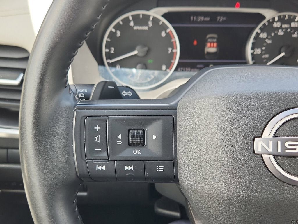 Used 2025 Nissan Rogue SV AWD/4WD image 21