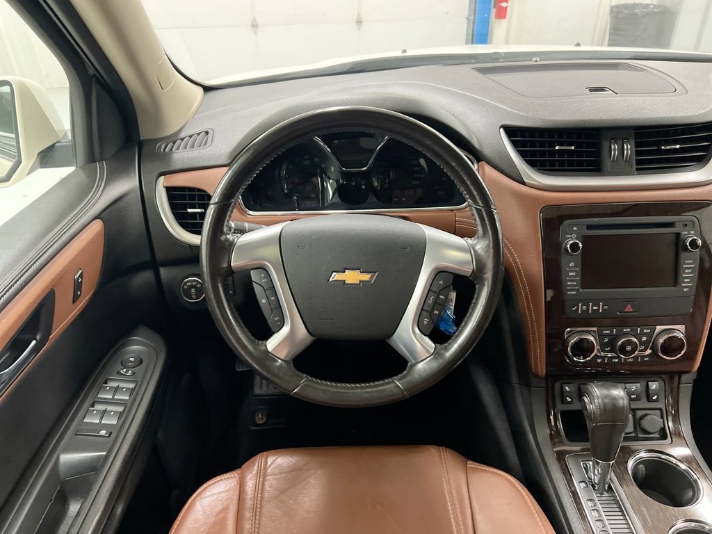 Used 2015 Chevrolet Traverse LT AWD/4WD image 11