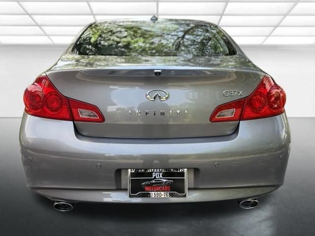 Used 2012 INFINITI G37 x Sedan w/ Premium Pkg AWD/4WD image 4