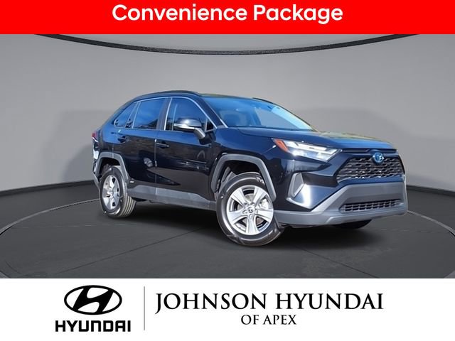 Used 2022 Toyota RAV4 XLE w/ Convenience Package AWD/4WD image 1