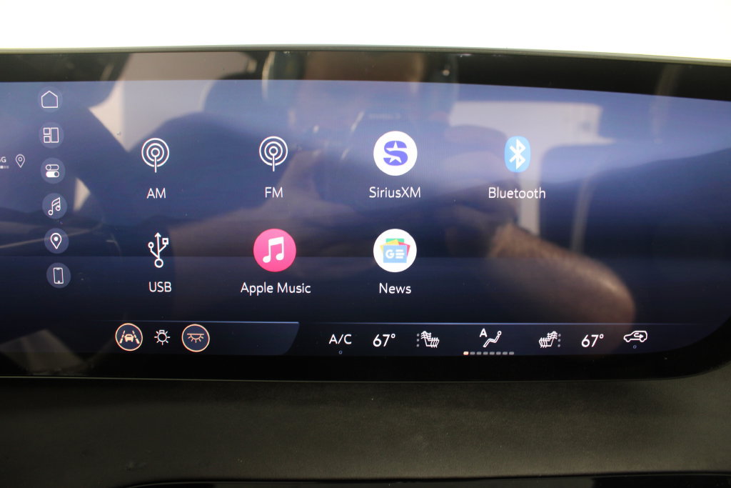 New 2027 Buick Enclave Sport Touring w/ Power Package FWD image 7