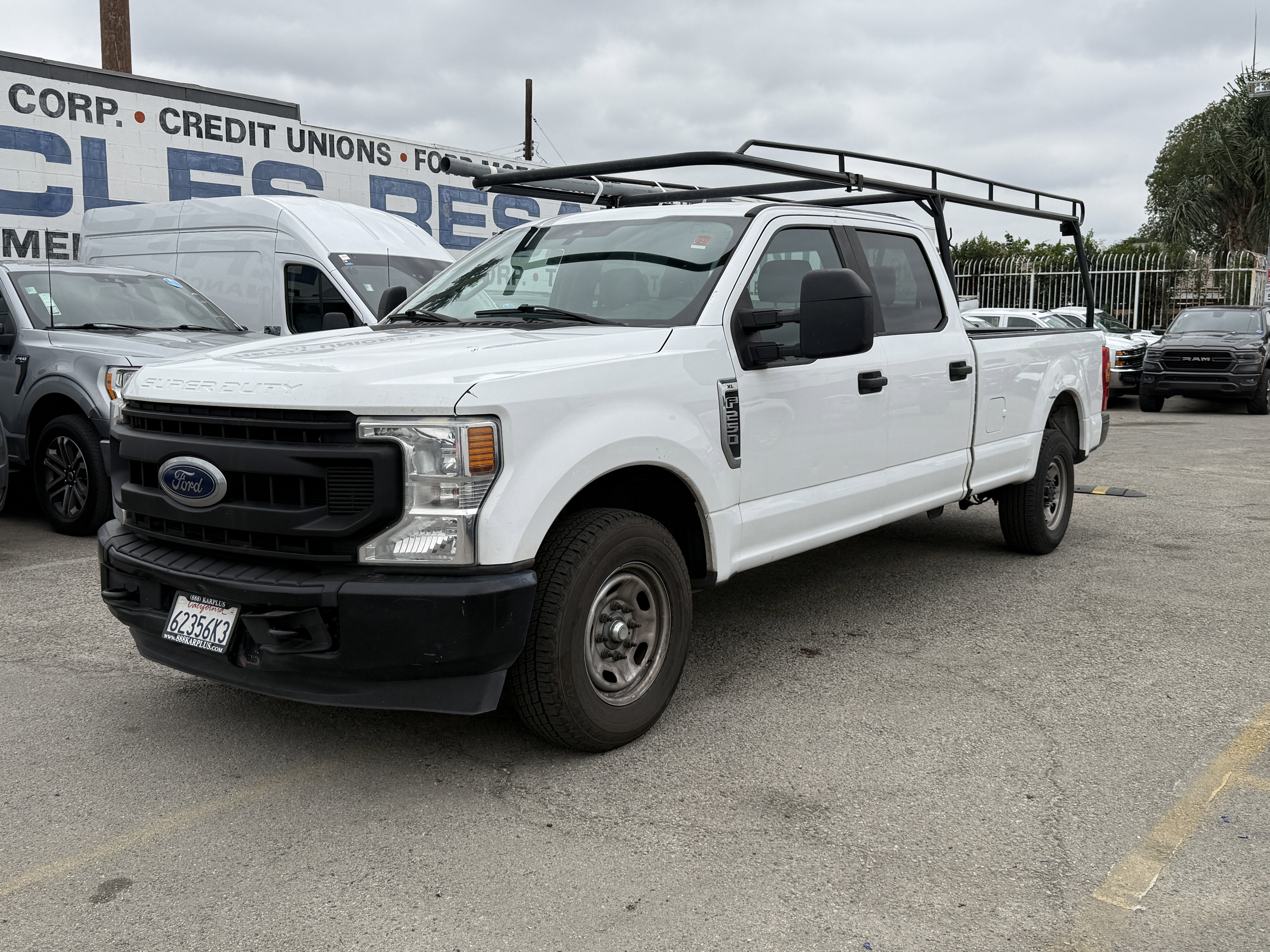 Used 2021 Ford F250 XL image 2