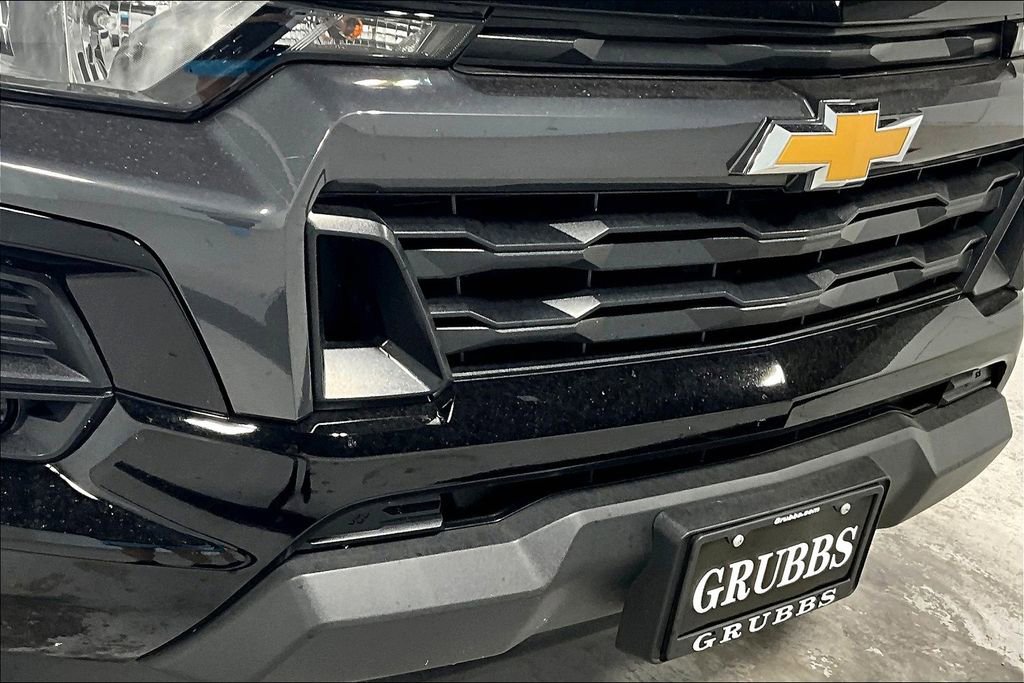Used 2024 Chevrolet Colorado LT w/ LT Convenience Package II image 38