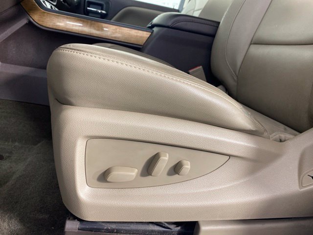 Used 2018 Chevrolet Silverado 1500 LTZ w/ Sport Package AWD/4WD image 17
