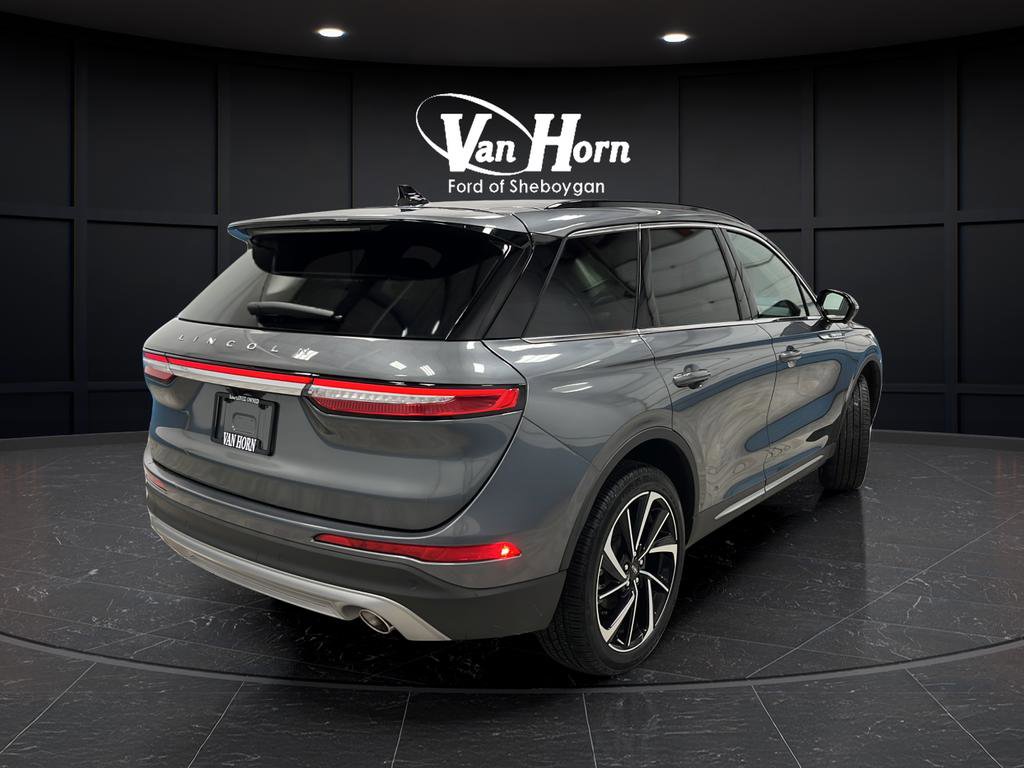Used 2025 Lincoln Corsair Reserve AWD/4WD image 6