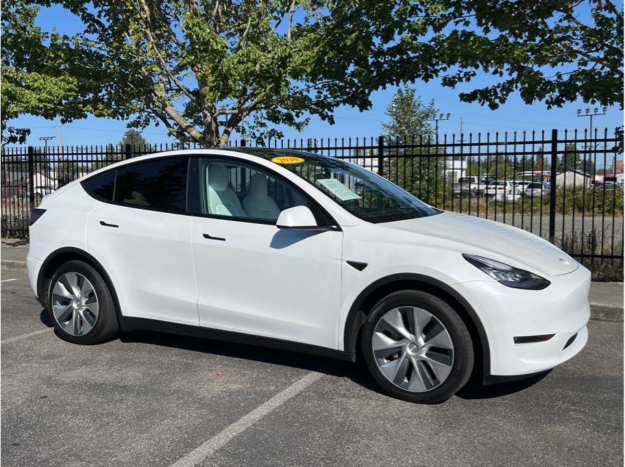 Used 2020 Tesla Model Y Long Range image 3