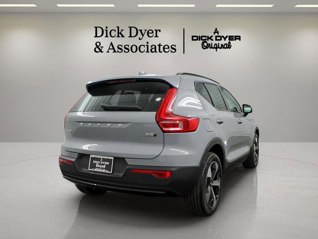 New 2026 Volvo XC40 B5 Plus w/ Protection Package Premier AWD/4WD image 2