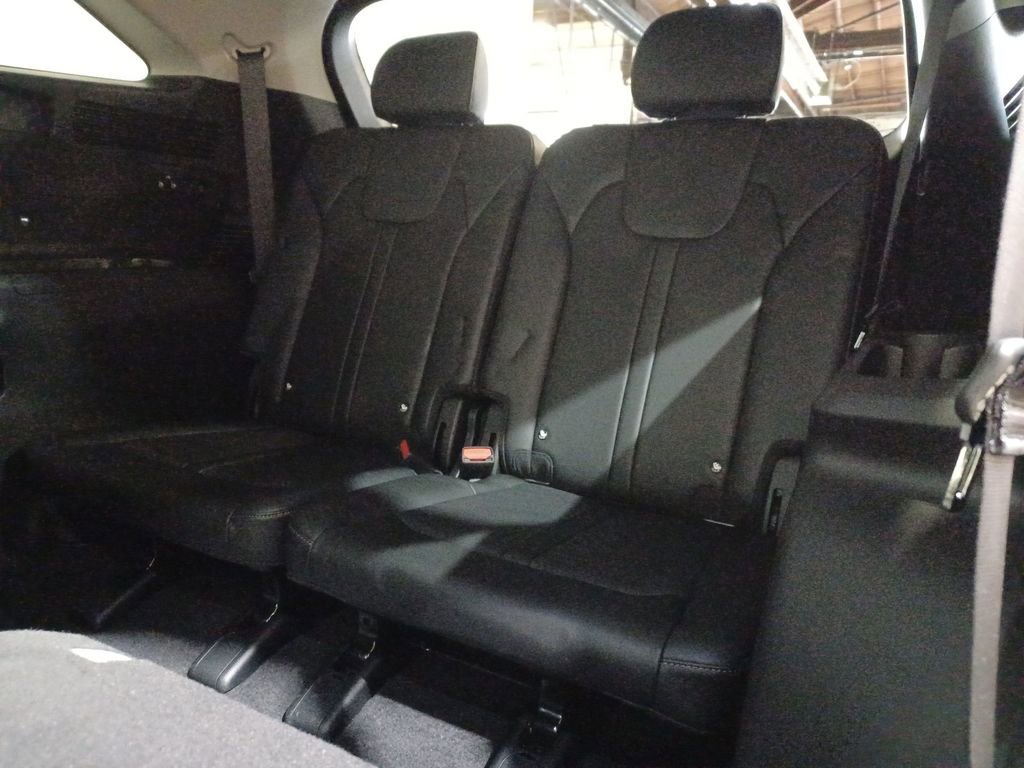 Used 2024 Kia Sorento SX image 26