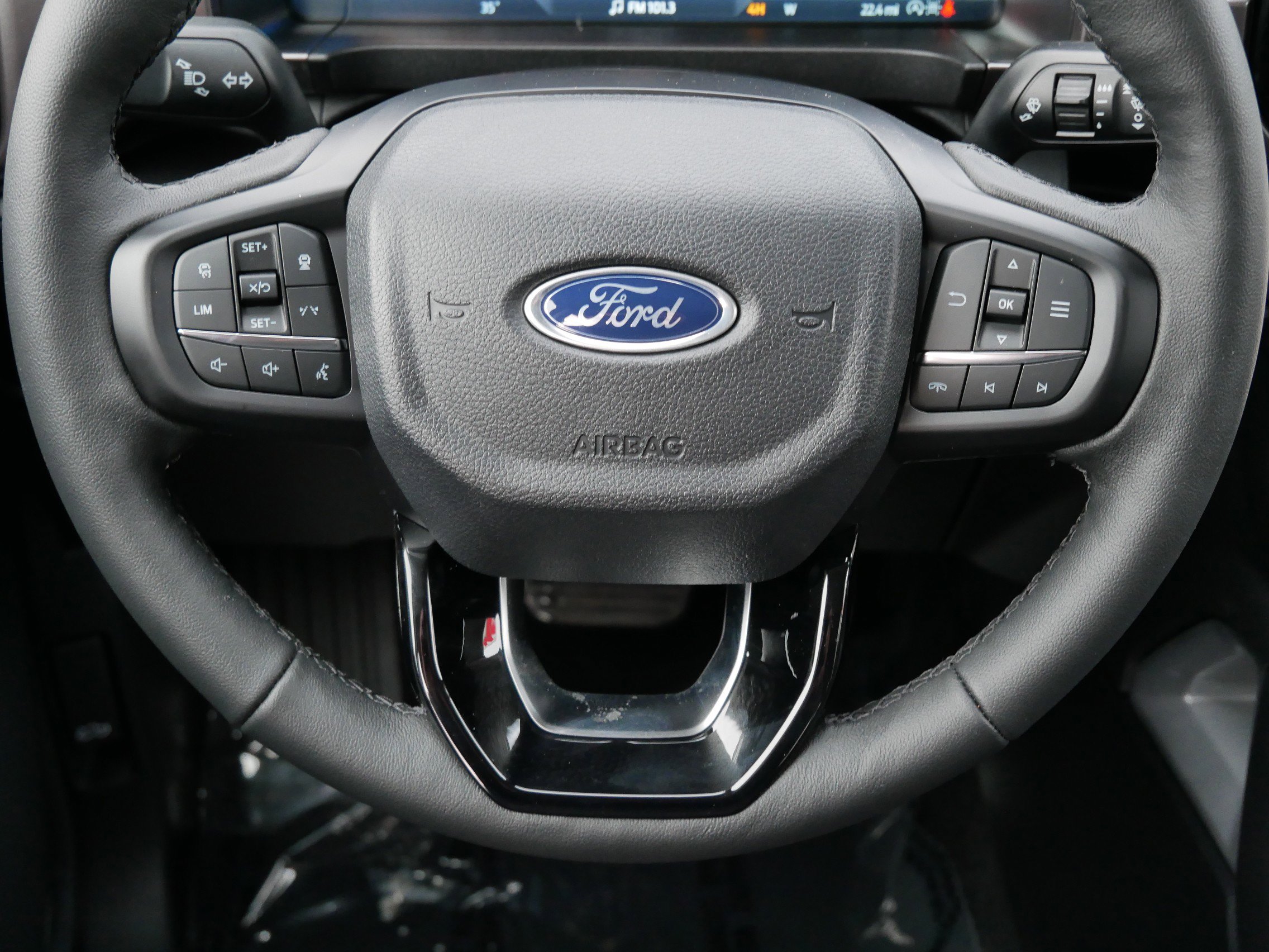 New 2025 Ford Ranger Lariat w/ FX4 Off-Road Package image 8