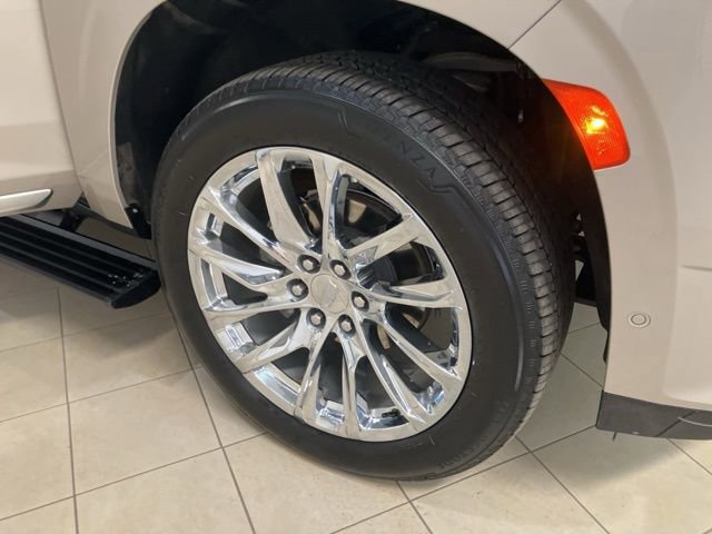 Used 2023 Cadillac Escalade Premium Luxury Platinum w/ LPO, Radiant Package image 33