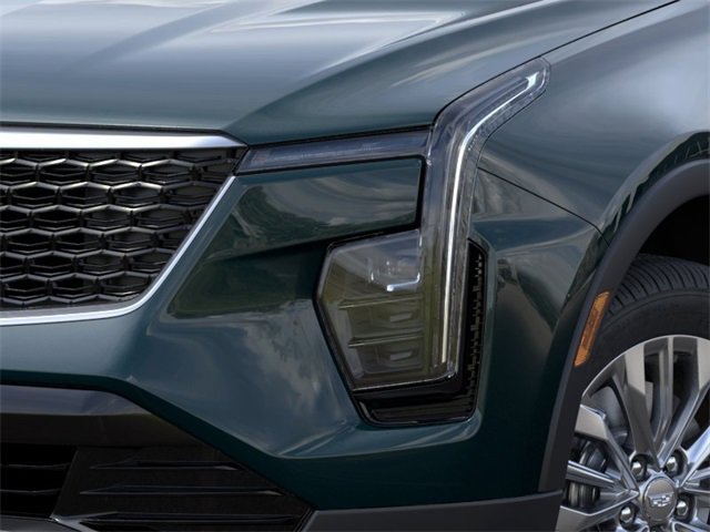 New 2024 Cadillac XT4 Luxury w/ Cold Weather Package image 10