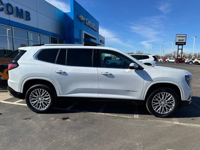 Used 2024 GMC Acadia Denali image 7