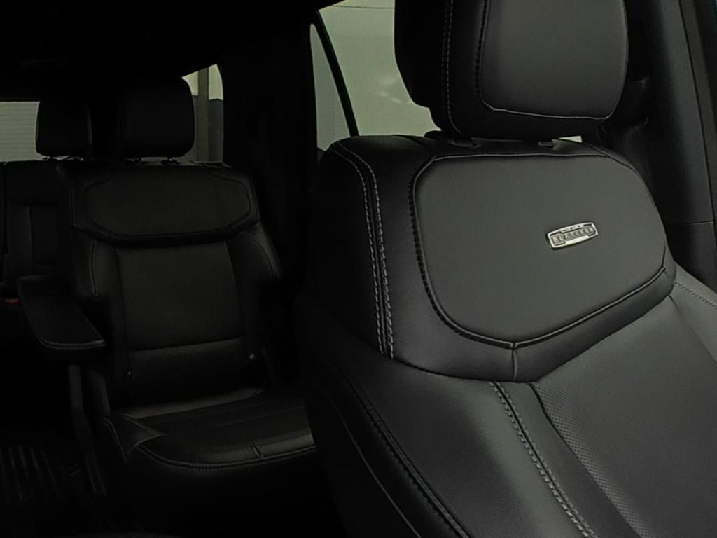 Used 2026 Ford Expedition Max Platinum w/ Stealth Appearance Package AWD/4WD image 11