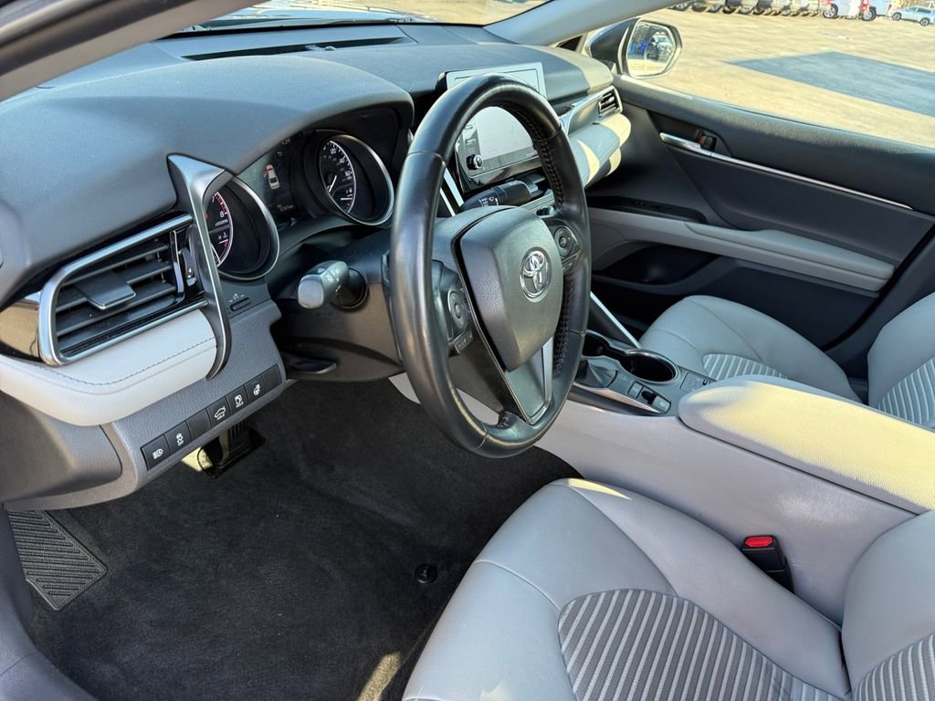 Used 2021 Toyota Camry SE w/ Cold Weather Package image 25