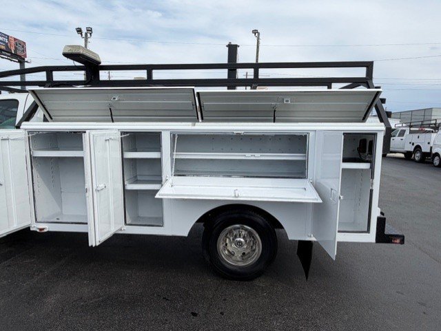 Used 2007 Chevrolet Silverado 3500 W/T w/ Provisions, Wrecker Package RWD image 11