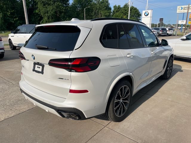 New 2026 BMW X5 xDrive40i w/ M Sport Package AWD/4WD image 5