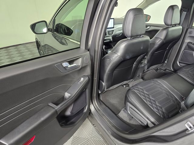 Used 2024 Ford Escape SE w/ PHEV Premium Package image 17