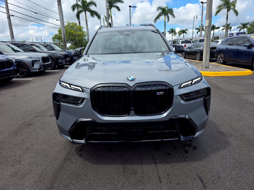 New 2027 BMW X7 M60i AWD/4WD image 2