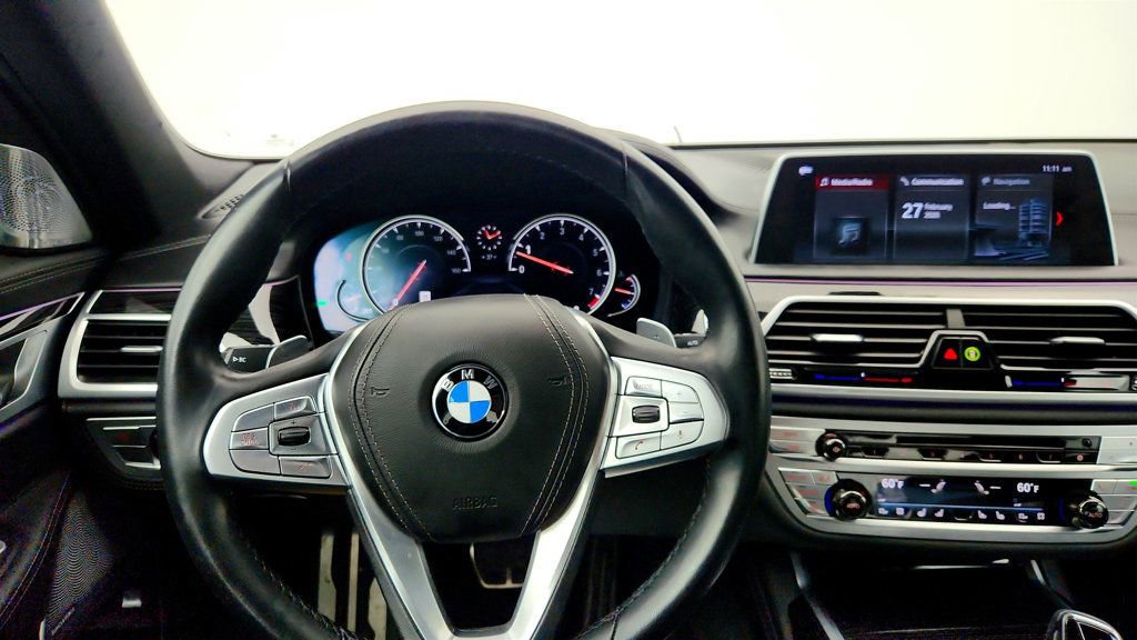 Used 2019 BMW 750i xDrive image 12