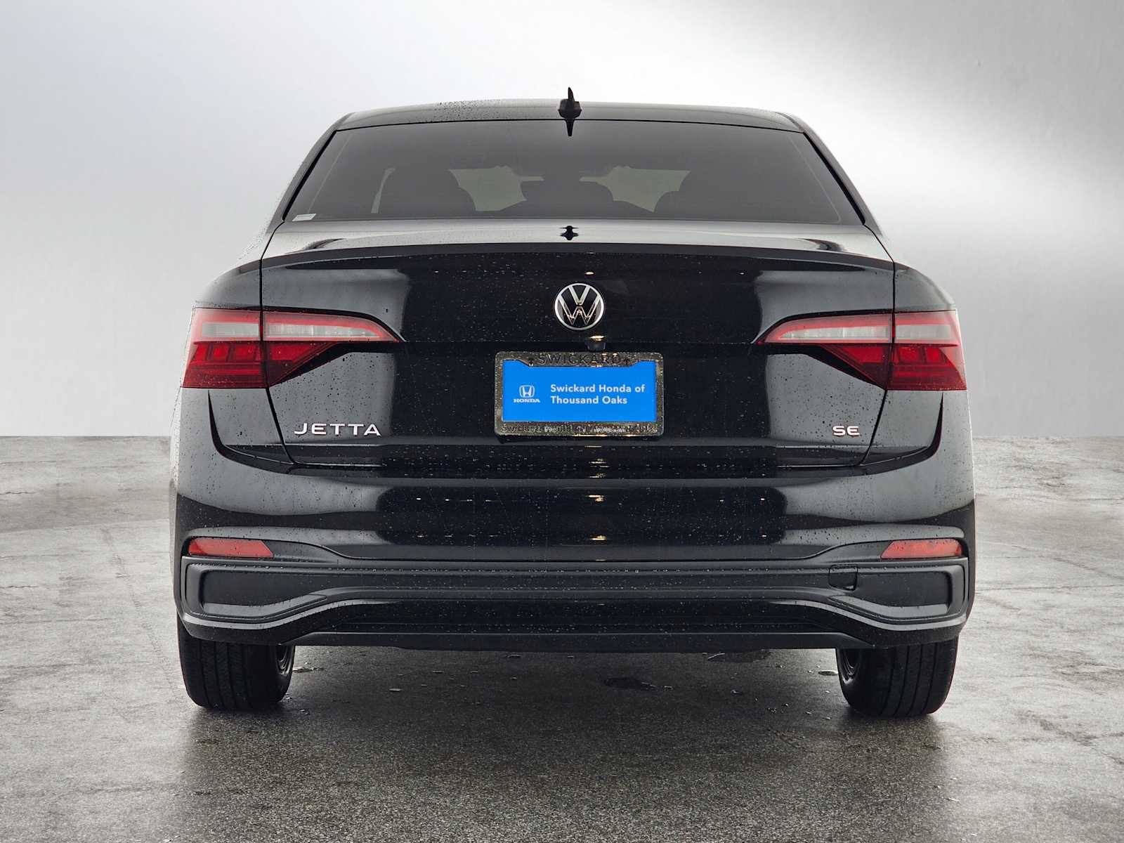Used 2022 Volkswagen Jetta SE image 4