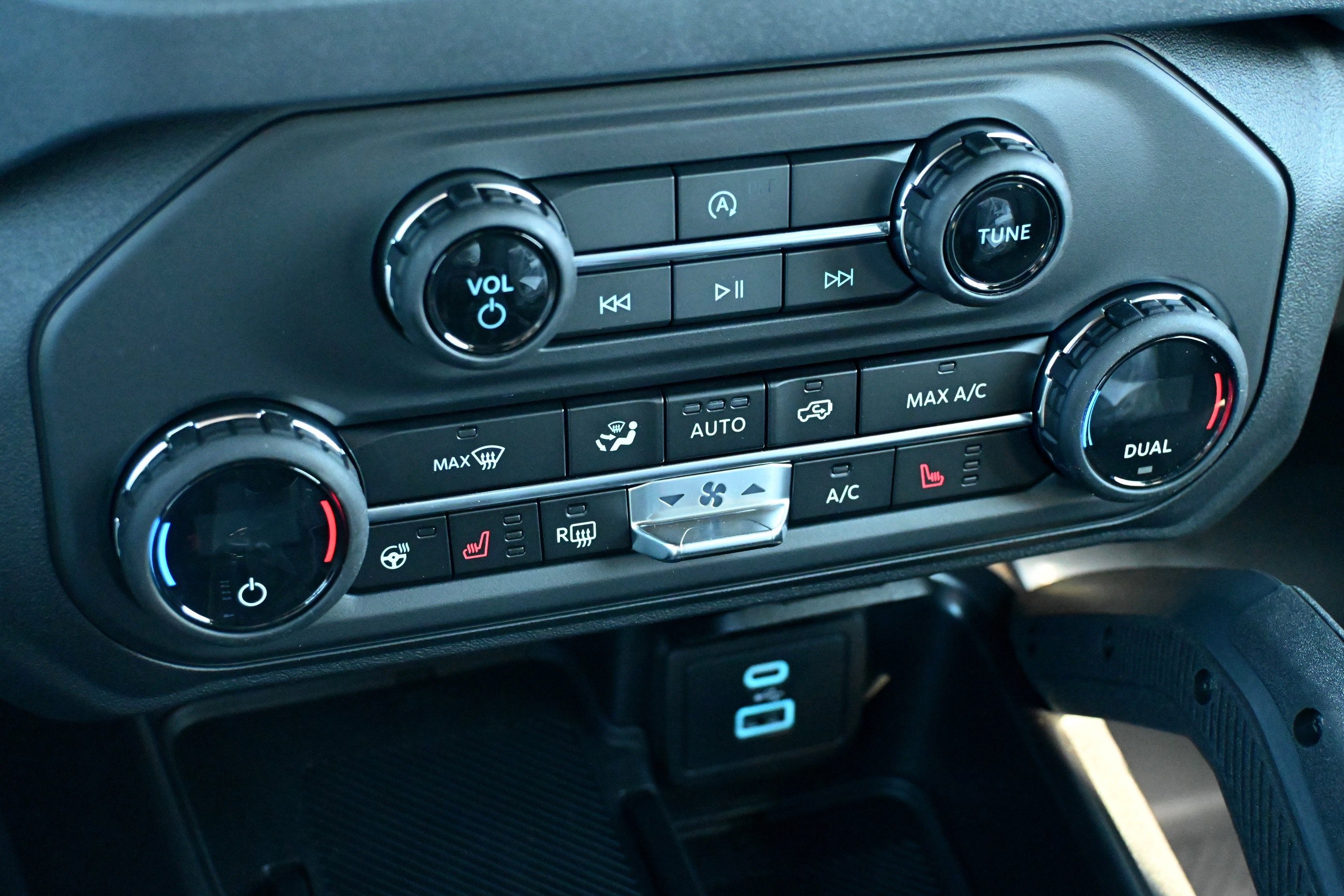 New 2025 Ford Bronco Badlands AWD/4WD image 24