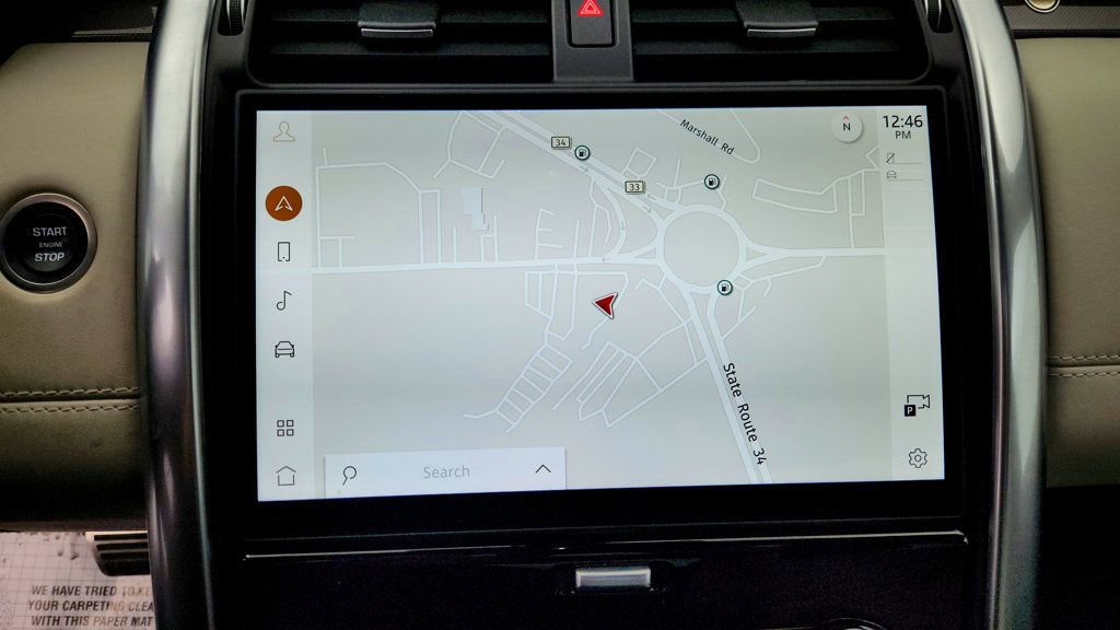 Used 2024 Land Rover Discovery Metropolitan Edition image 17