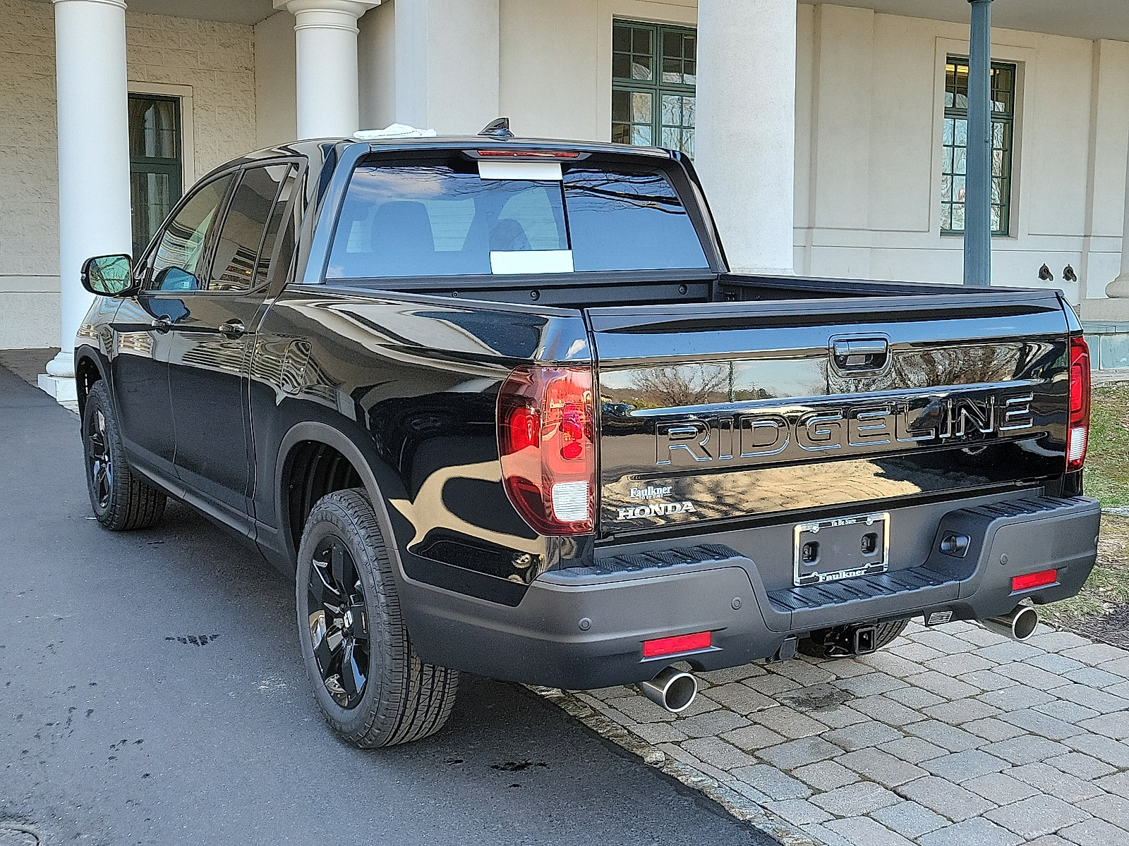 New 2026 Honda Ridgeline Black Edition image 3