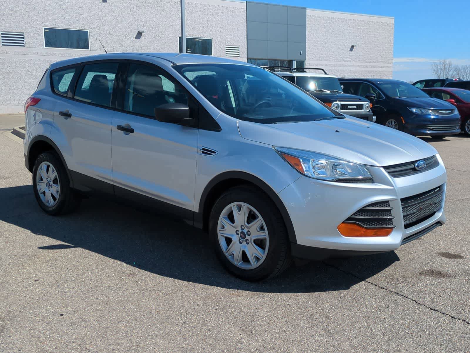 Used 2016 Ford Escape S FWD image 2