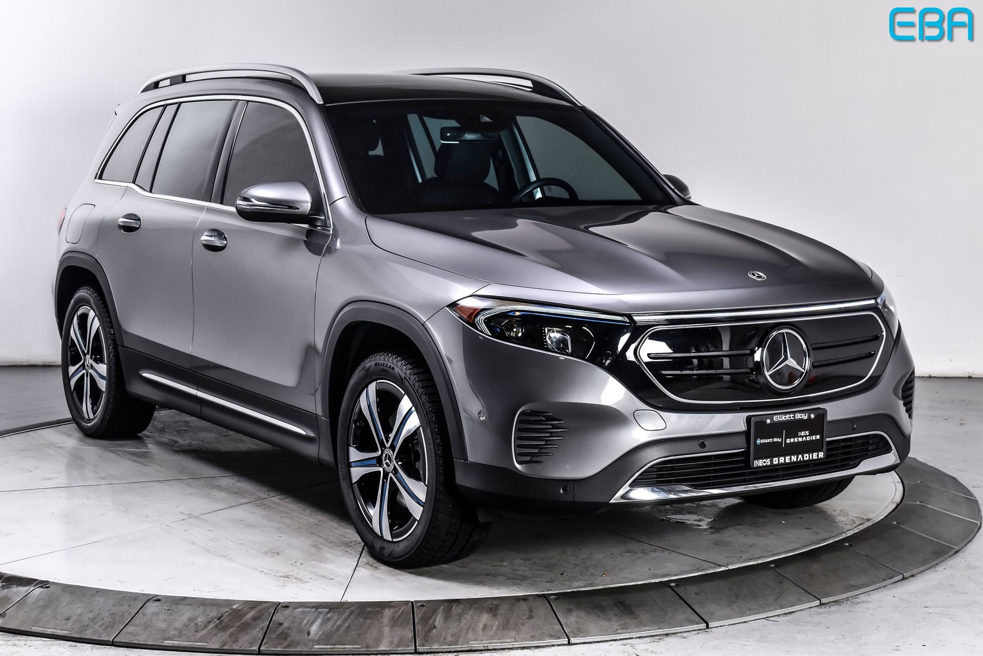 Used 2023 Mercedes-Benz EQB 300 4MATIC video 1