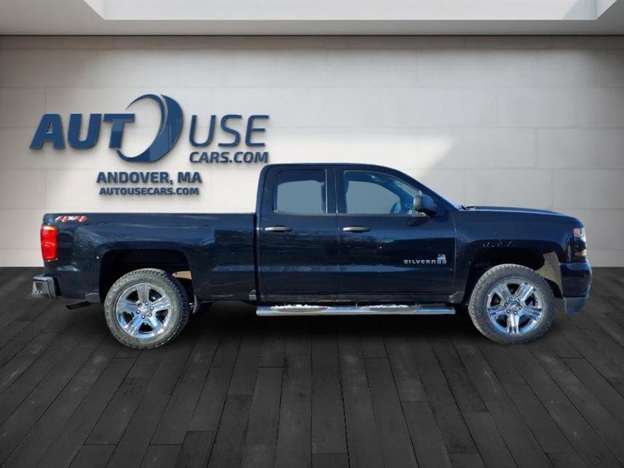 Used 2019 Chevrolet Silverado 1500 Custom w/ Custom Convenience Package image 11