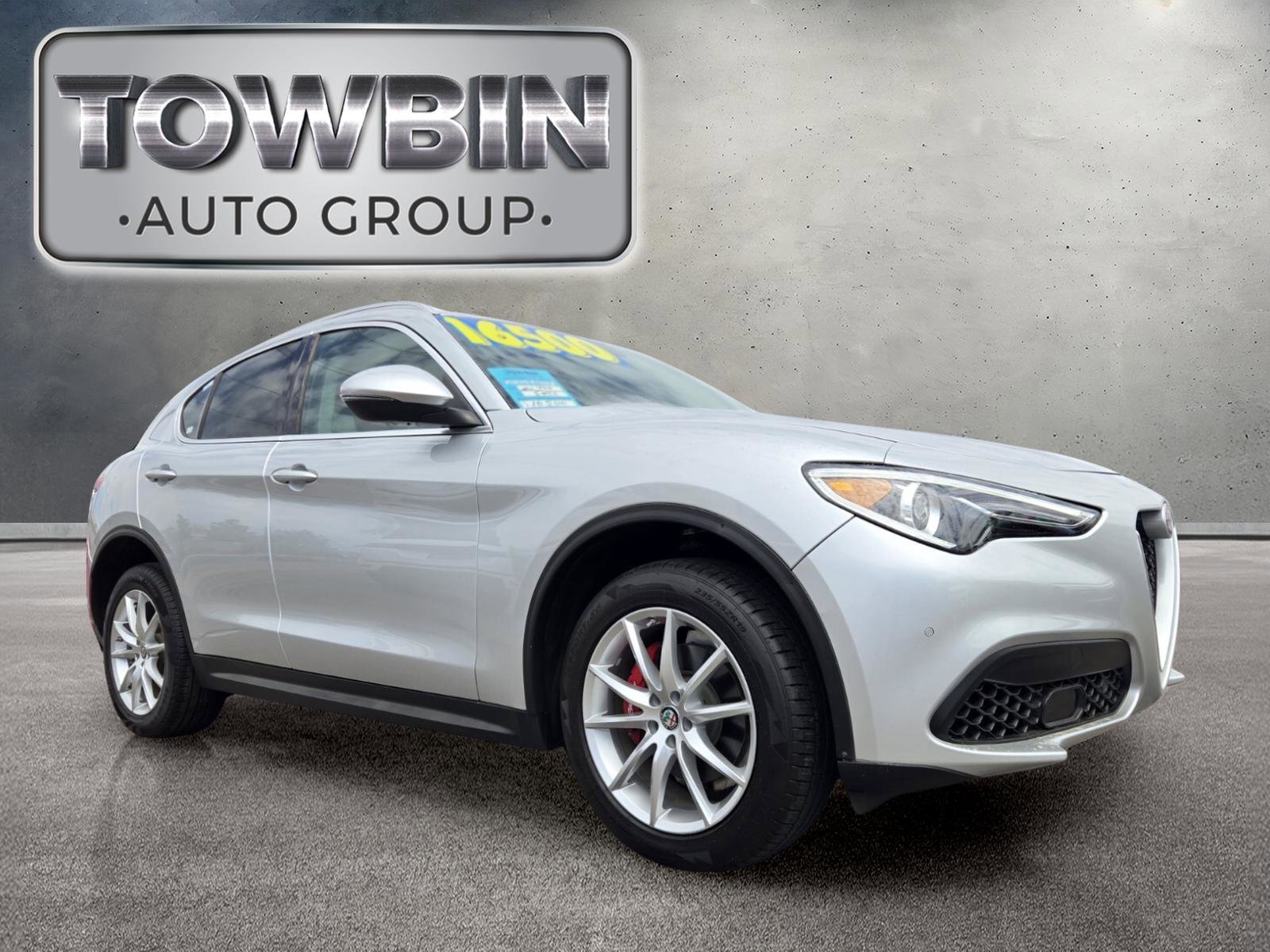 Used 2018 Alfa Romeo Stelvio Ti AWD/4WD image 2