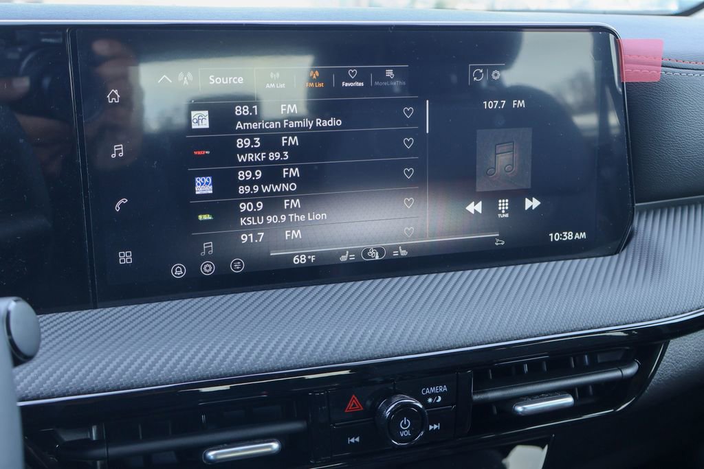 New 2026 Nissan Kicks SR image 5