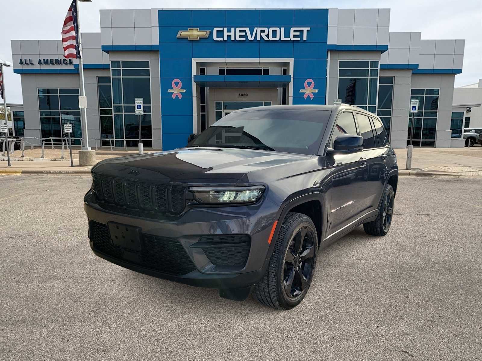 Used 2023 Jeep Grand Cherokee Altitude