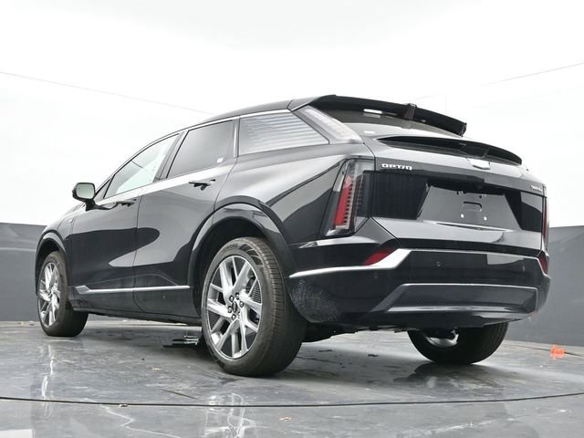 New 2025 Cadillac Optiq Luxury 1 w/ LPO, Floor Liner Package image 43