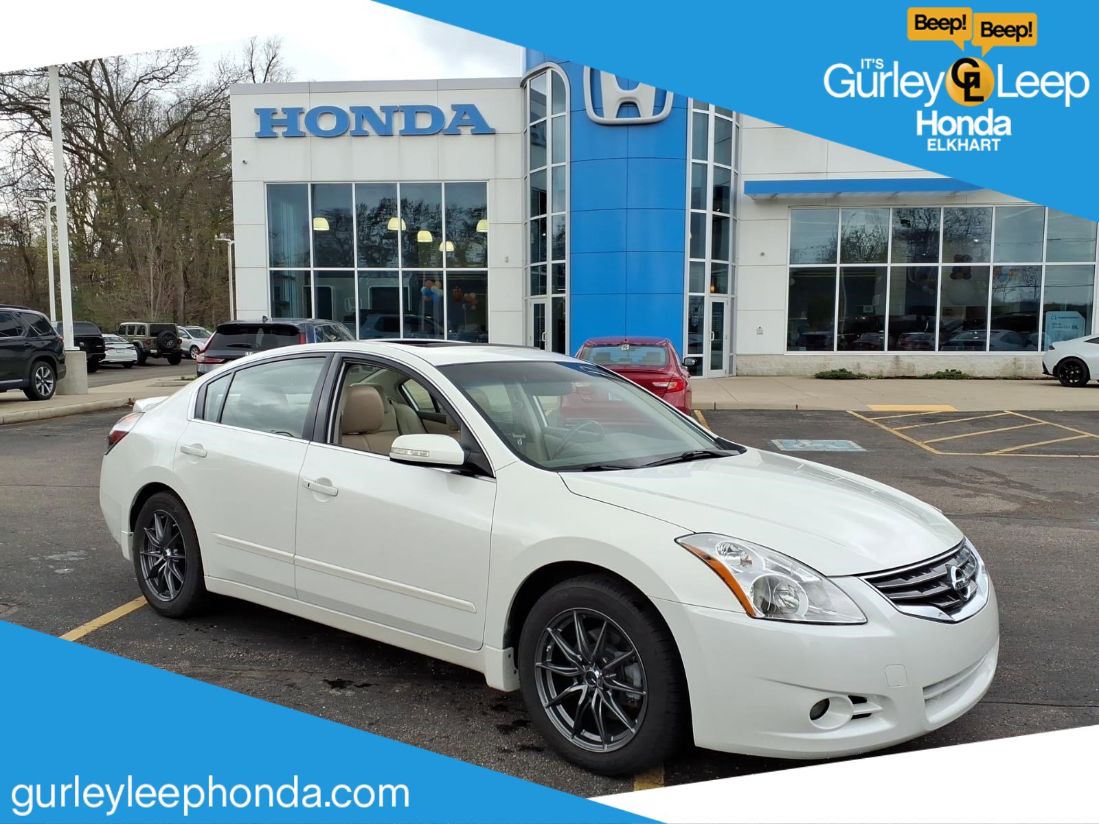 Used 2012 Nissan Altima 3.5 SR w/ Sport Pkg image 1