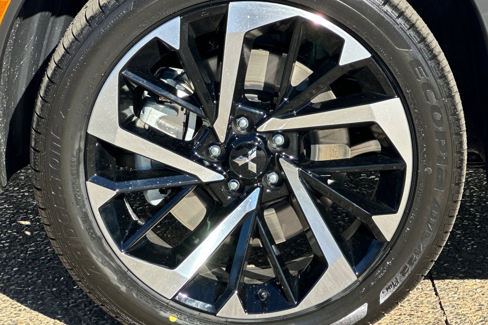 New 2025 Mitsubishi Outlander SE image 26