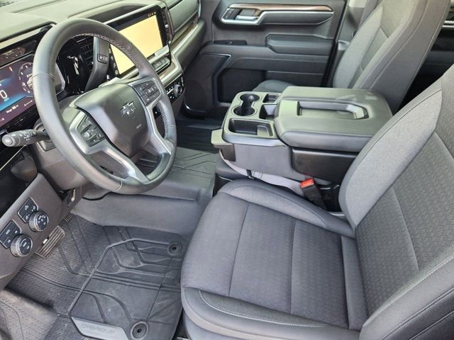 Certified 2025 Chevrolet Silverado 1500 RST w/ LPO, Dark Essentials Package image 4