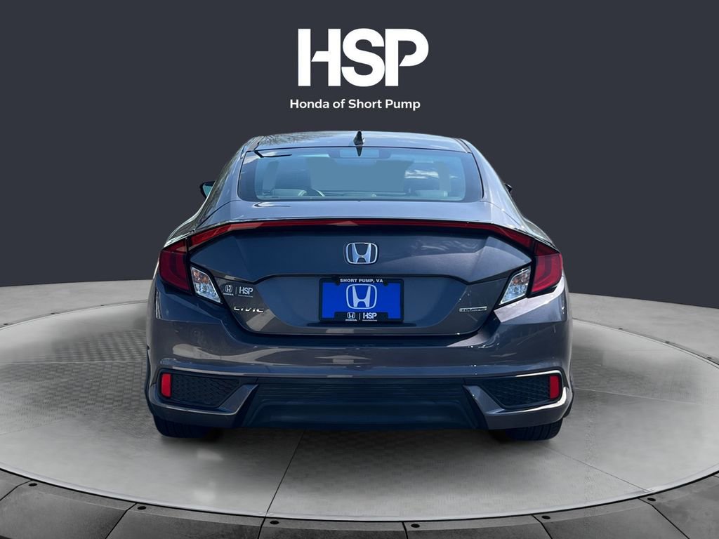 Used 2018 Honda Civic Touring image 4