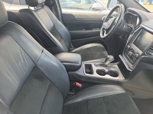 Used 2017 Jeep Grand Cherokee Altitude RWD image 8