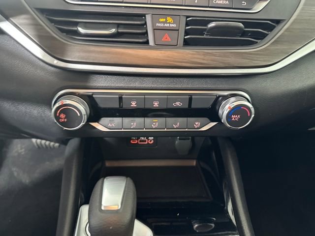 Used 2024 Nissan Altima 2.5 SV image 23