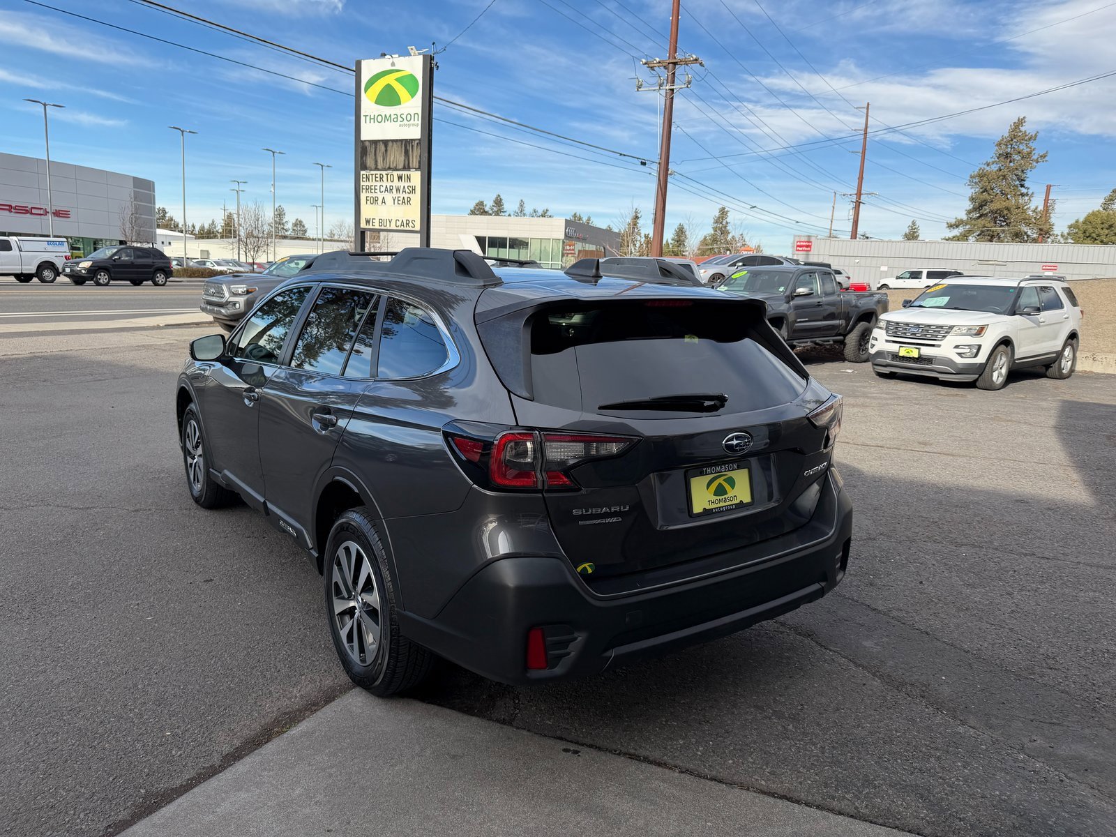 Used 2020 Subaru Outback Premium image 4