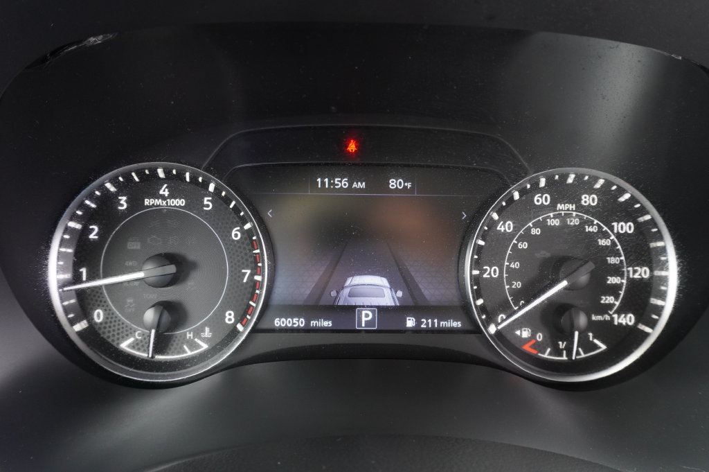Used 2024 Nissan Armada SV RWD image 22